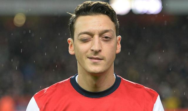  热刺主帅孔蒂赛后炮轰裁判误判  