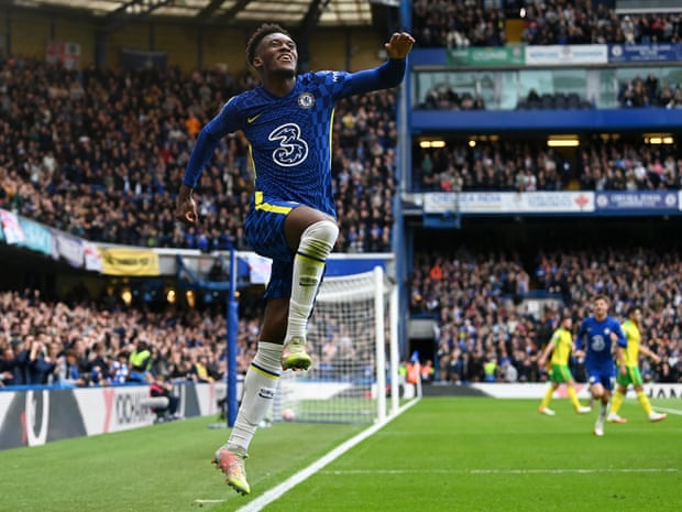  多特蒙德绝杀莱比锡登顶积分榜首  