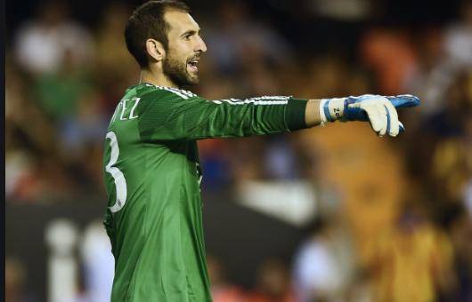  国际米兰年轻中卫组合表现亮眼零封强大进攻线