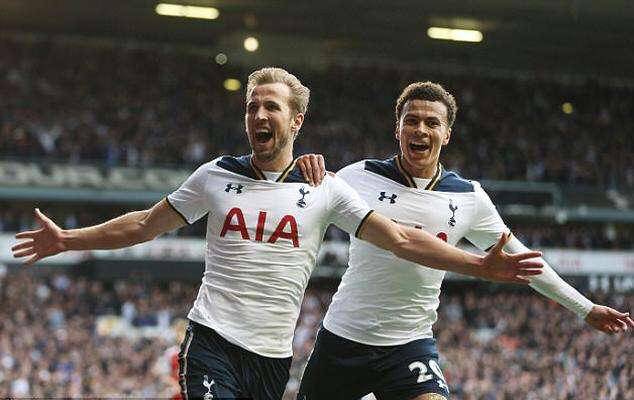  特里皮尔圆月弯刀托特纳姆热刺客场力克谢菲联